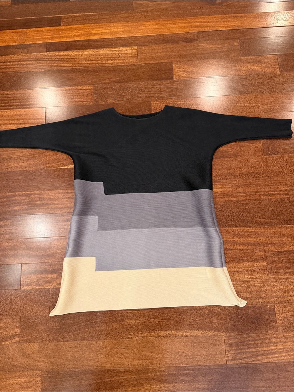 Lonyuash Pleated Tunic Dress in Black, Gray, and Cream